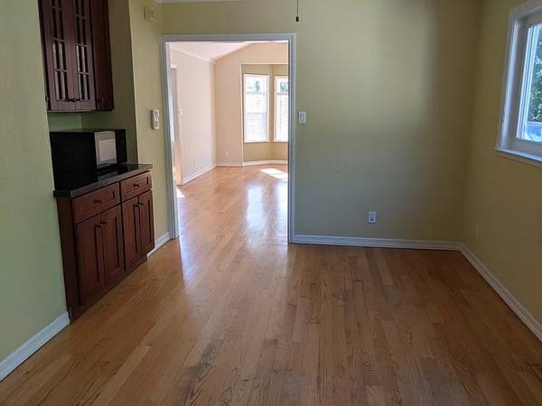3BR/2BA Single Family House on Oregon Ave · Palo Alto photo 5
