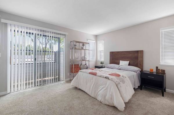 2BR/1BA Apartment · San Francisco photo 2
