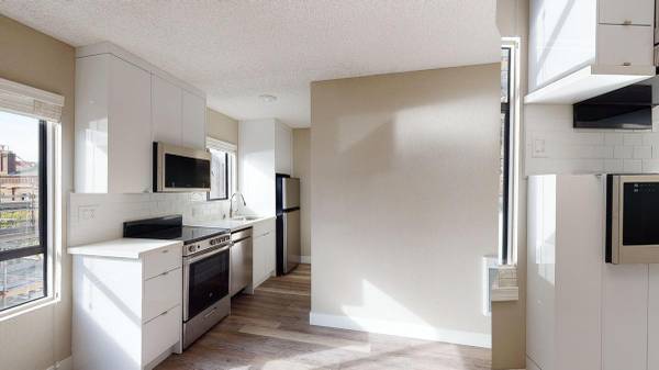 2BR/1BA Apartment · San Francisco photo 2