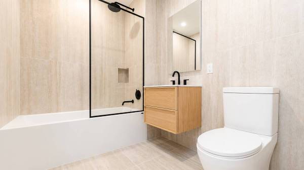 2BR/1BA Apartment · San Francisco photo 5
