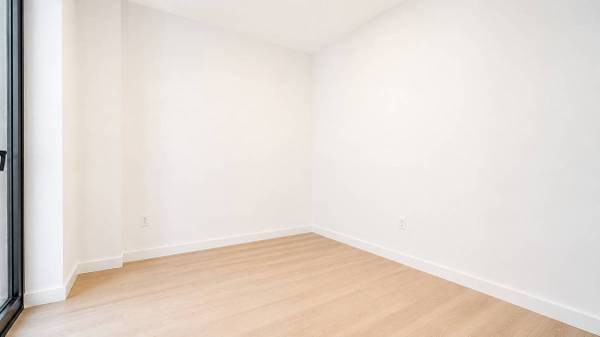 2BR/1BA Apartment · San Francisco photo 4