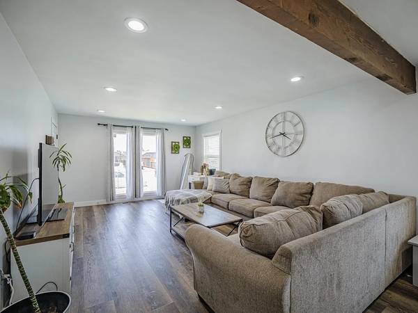3BR/2BA Single Family House on Burchell Ave · Freedom photo 5