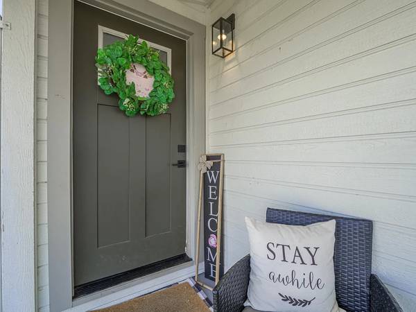 3BR/2BA Single Family House on Burchell Ave · Freedom photo 3