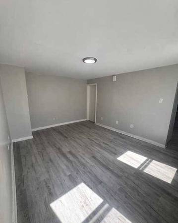 1BR/1BA Apartment · Astoria photo 4