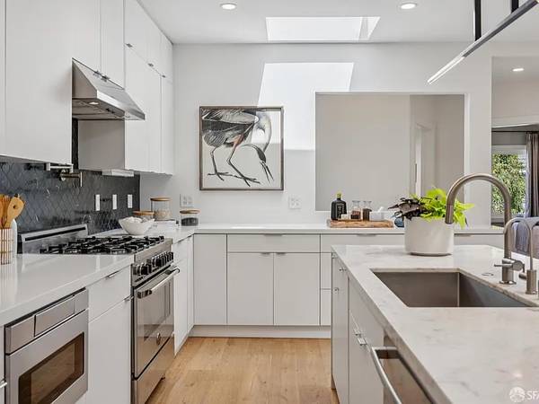 1BR/1BA Condo on Annapolis Ter · San Francisco photo 3
