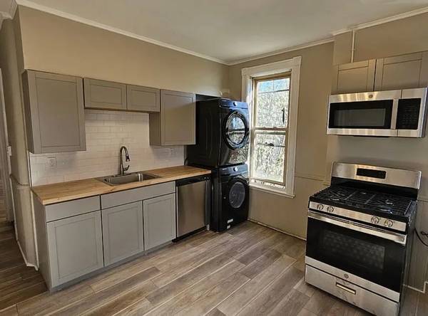 1BR/1BA Apartment · New York photo 4