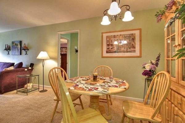 Remodeled 1br Condo With Resort-style Amenities &amp; A/c ? Prime San Jose photo 3