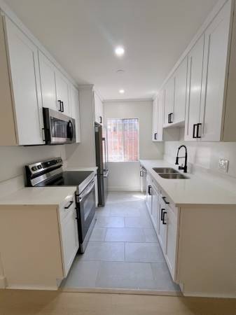 2BR/1BA Apartment · Brooklyn photo 2