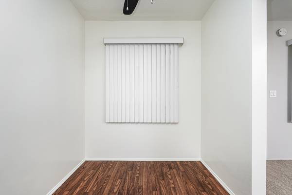 2BR/1BA Apartment · Jackson Heights photo 5