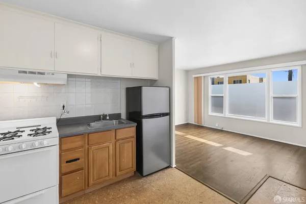 1BR/1BA Single Family House on 41st Ave · San Francisco photo 4