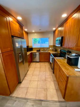 2BR/2BA Apartment · Palo Alto photo 2
