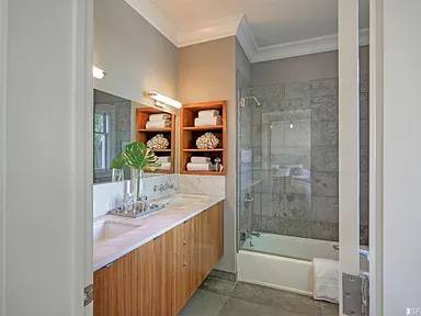 2BR/2BA Condo on Page St · San Francisco photo 5