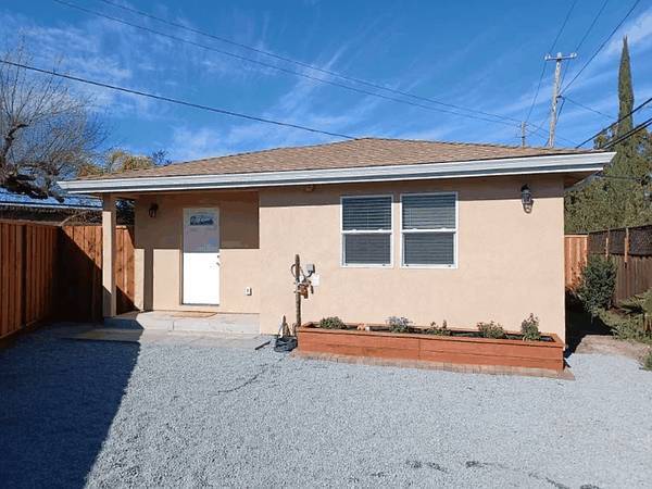 1725 Pope Ct photo 3