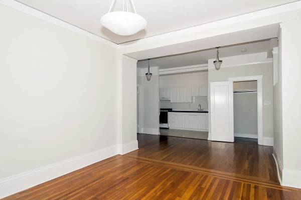 2BR/1BA Apartment · San Francisco photo 3