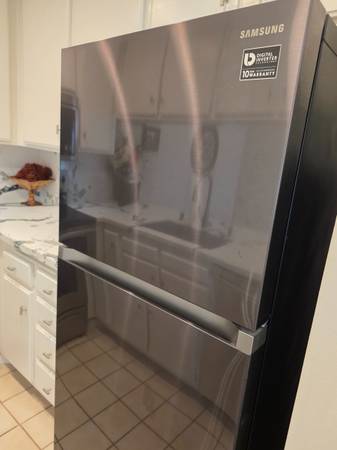 2BR/1BA Condo on Galano Plaza · Fremont photo 5