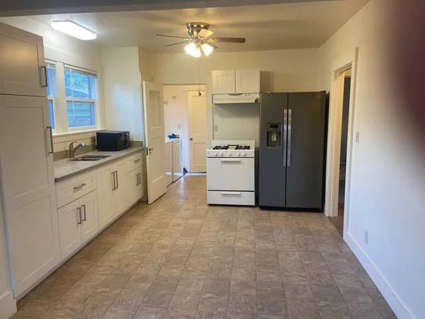 1BR/1BA In Law Adu on Glenwood Ave · Santa Cruz photo 2