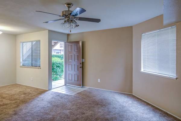 2BR/2BA Apartment · Concord photo 5