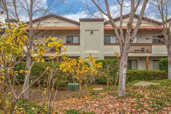 2BR/2BA Apartment · Concord photo 4