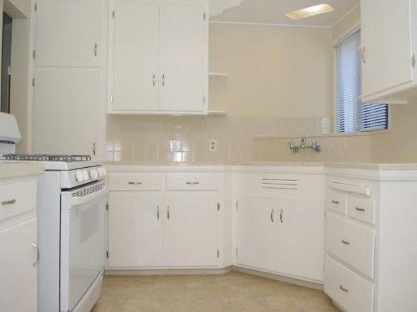 2BR/1BA Townhouse · San Leandro photo 4