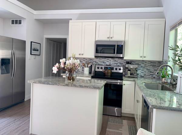1BR/1BA Single Family House · Walnut Creek photo 2