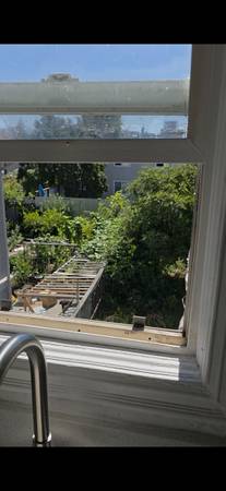 3BR/1BA Duplex · Oakland photo 3