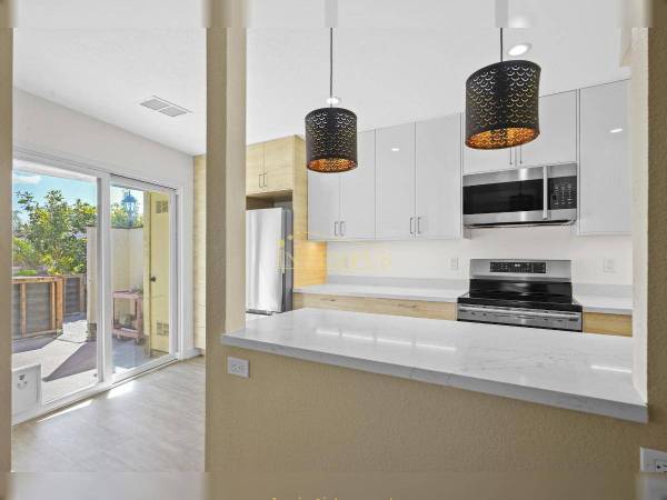 2BR/2BA Condo on Canto Dr · San Jose photo 5