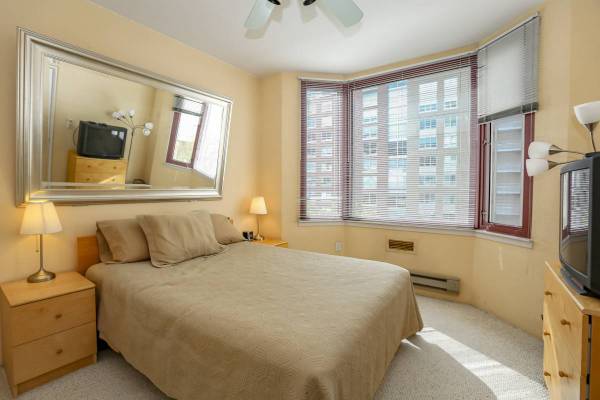 1BR/1BA Condo on Harrison St Near Main St · San Francisco photo 3