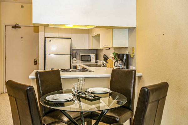 1BR/1BA Condo on Harrison St Near Main St · San Francisco photo 2