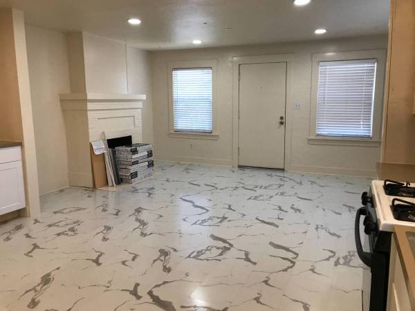 1BR/1BA Duplex on Adams Near Jackson · Redwood City photo 5