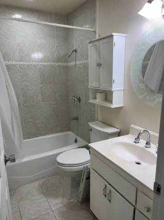 1BR/1BA Condo on Mandana Blvd Near York.St · Oakland photo 2