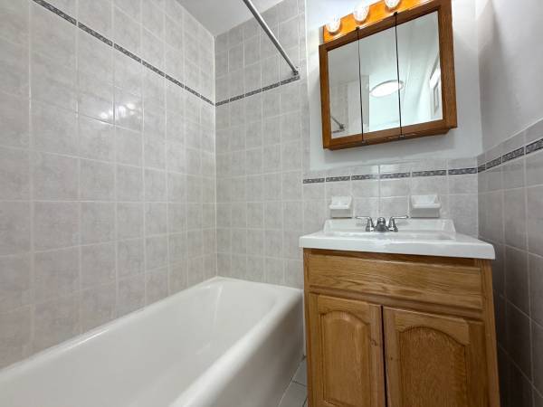 1BR/1BA Apartment · San Francisco photo 3
