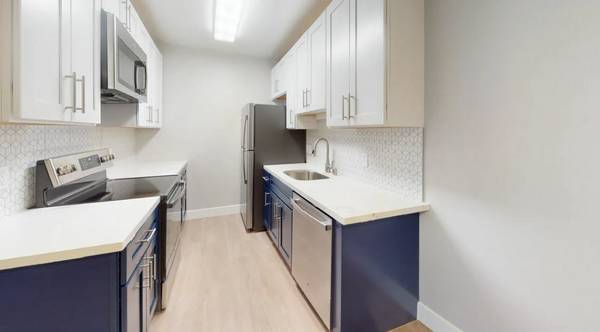 Beautifully Updated 3 Bedroom, 2.5 Bathroom Townhome! photo 3
