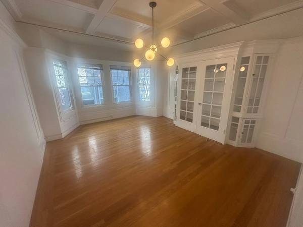 2BR/2BA Apartment on Franklin St · San Francisco photo 3