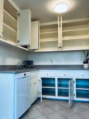 Apartments on Prince St · Berkeley photo 5