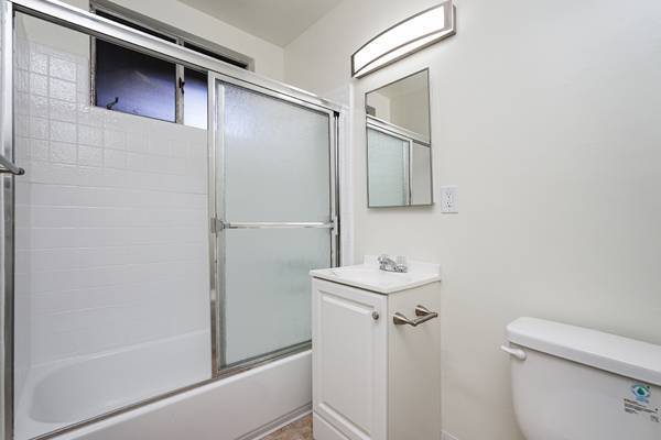 1BR/1BA Apartment · San Francisco photo 3
