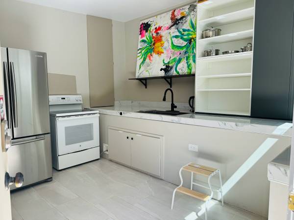 1BR/1BA Apartment · Oakland photo 3