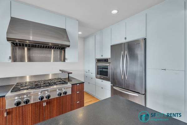 Bernal Heights: Remodeled Single Family Home W/ Views, Hot Tub &amp; Solar Panels photo 5