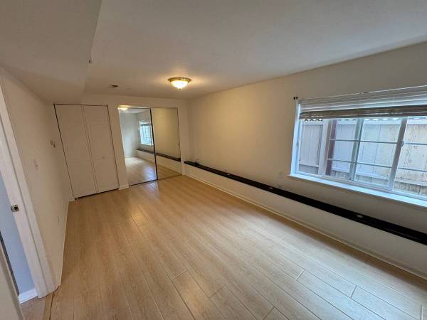 2 BEDROOM SUNSET HOUSE - PLUS BONUS ROOM photo 4