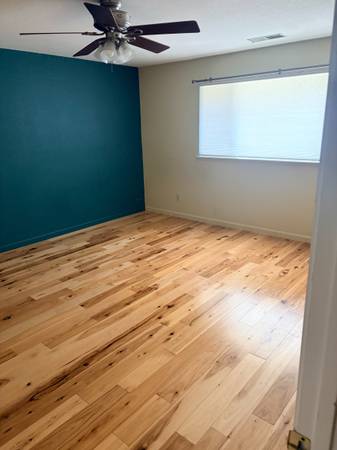 2BR/2BA Single Family House · Santa Rosa photo 3