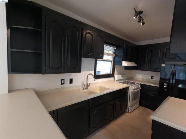 1BR/1BA Apartment on 45th St · Oakland