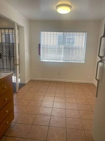 Apartments on 90th Ave · Oakland