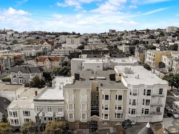 Pacific Heights: Updated Condo w/ Enchanting Shared Garden photo 2