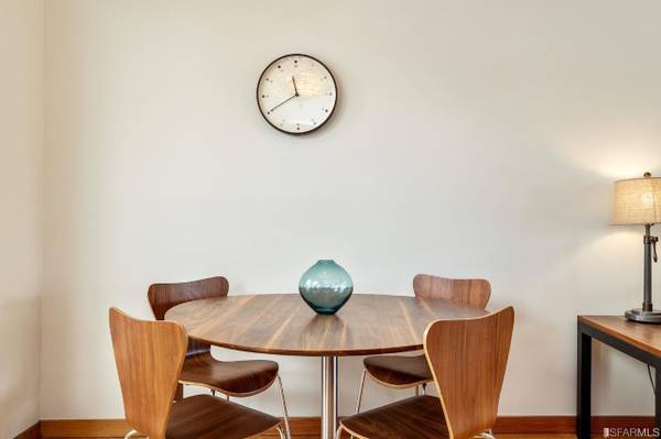 Beautifully Renovated 1br Condo With Private Patio photo 4