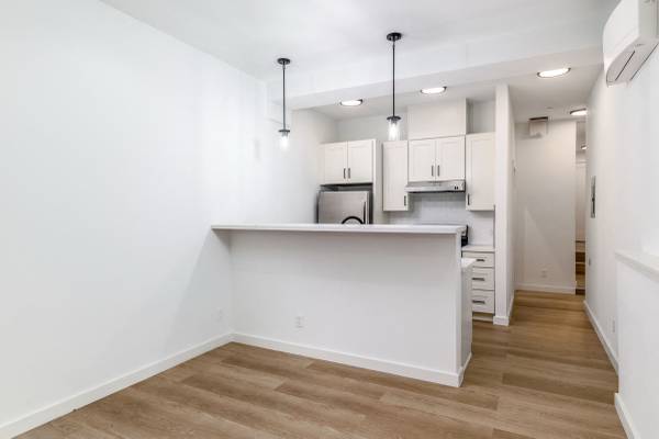 140 DUBOCE Apartments photo 5