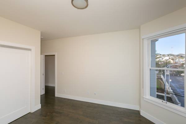 2BR/2BA Apartment on Highland Ave · San Francisco photo 3