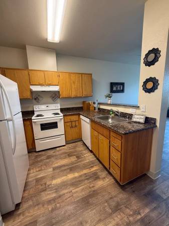 1BR/1BA Apartment on Mckee Road · San Jose photo 3