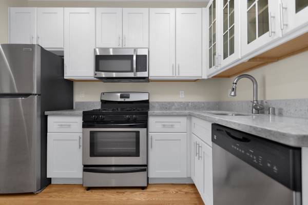2737 Sutter photo 5