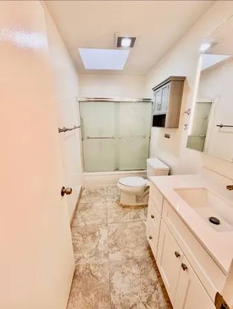 2BR/1BA Single Family House on Bishop St · San Francisco photo 5