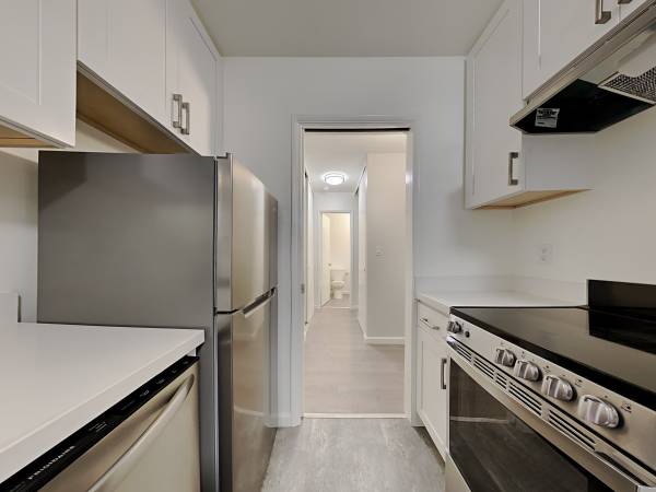 Apartments on Monte Vista Ave · Oakland photo 2