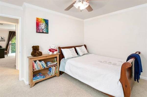 2BR/3BA Condo on Mission Dr · Palo Alto photo 4